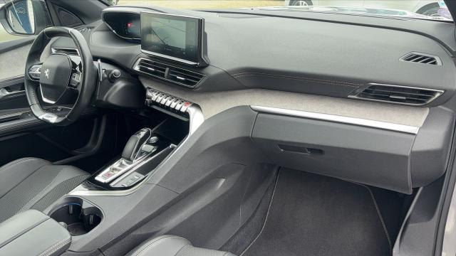 Peugeot 3008 image 8