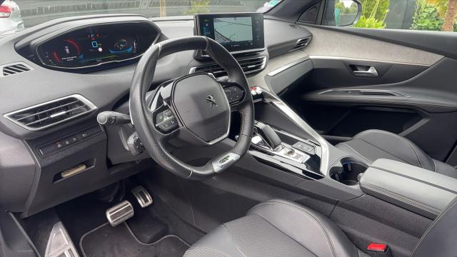Peugeot 3008 image 2