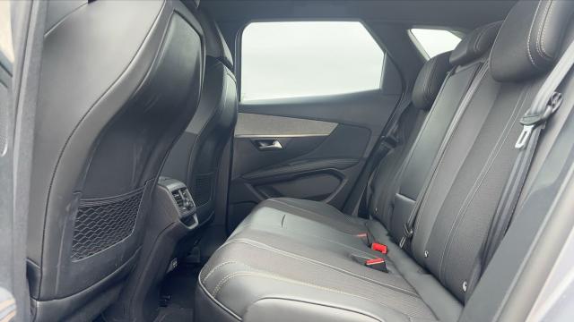 Peugeot 3008 image 9