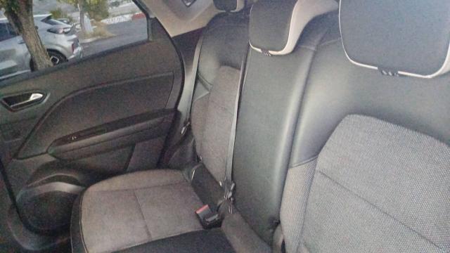 Renault Captur image 2