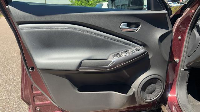 Nissan Juke image 3