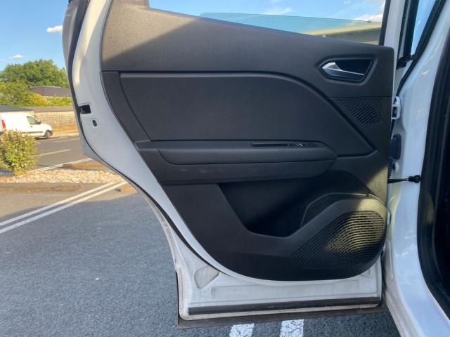 Renault Symbioz image 4