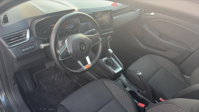 Renault Clio image 8