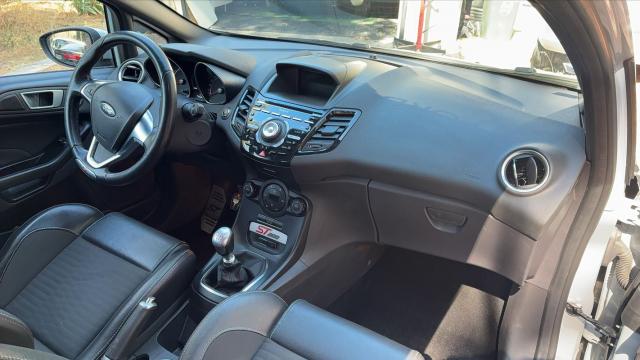 Ford Fiesta image 4