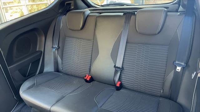 Ford Fiesta image 9