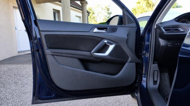 Peugeot 308 image 6