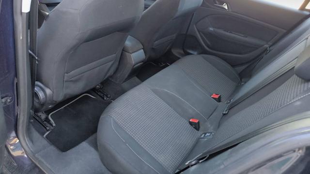Peugeot 308 image 8