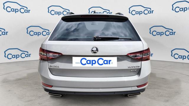 Skoda Superb Combi image 4