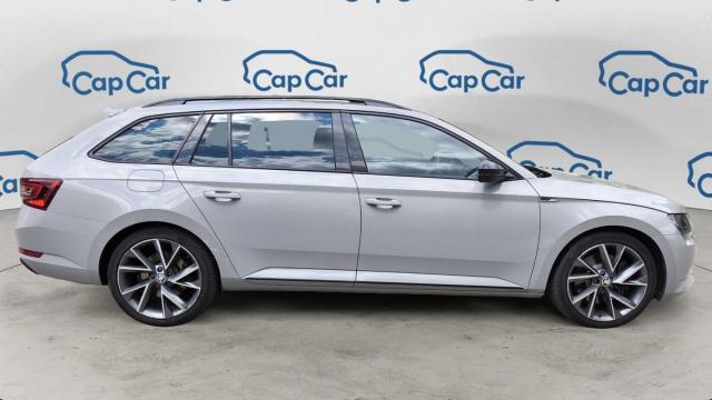 Skoda Superb Combi image 7