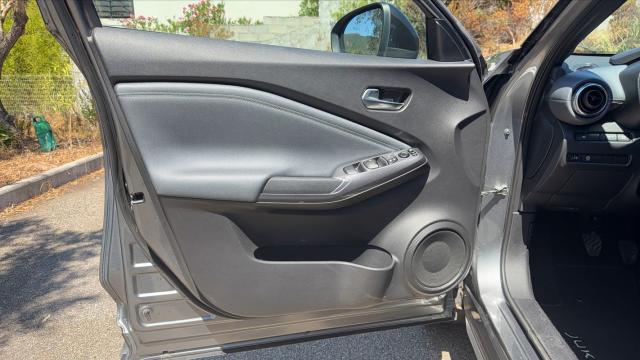 Nissan Juke image 6