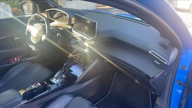 Peugeot E-208 image 5