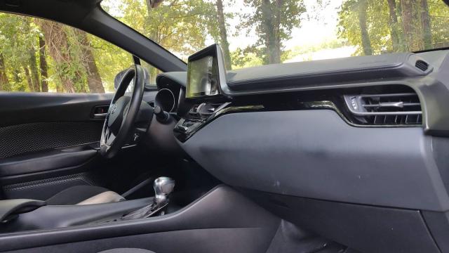 Toyota C-Hr image 3