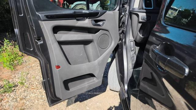 Ford Transit Custom image 2