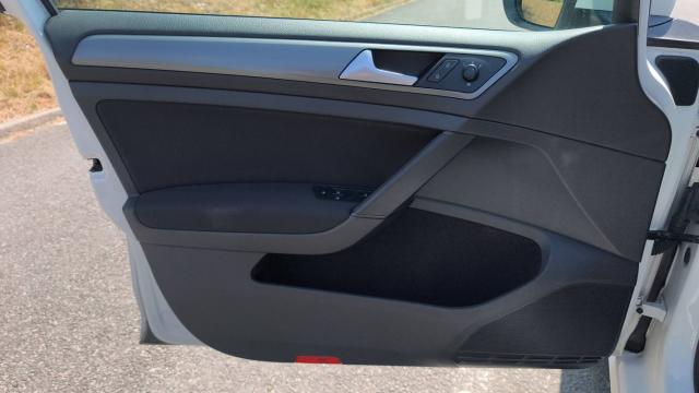 Volkswagen Golf image 2