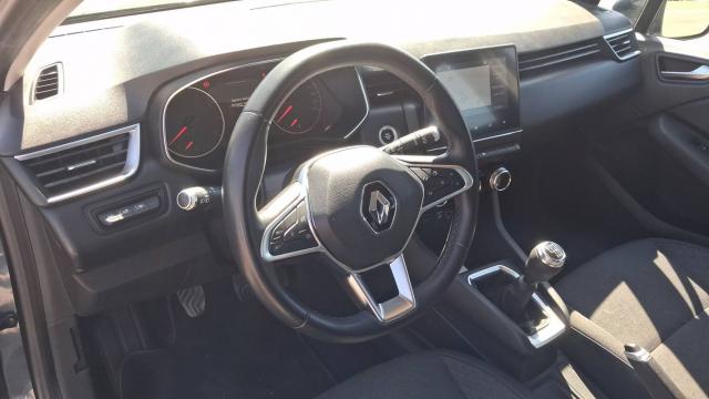 Renault Clio image 8