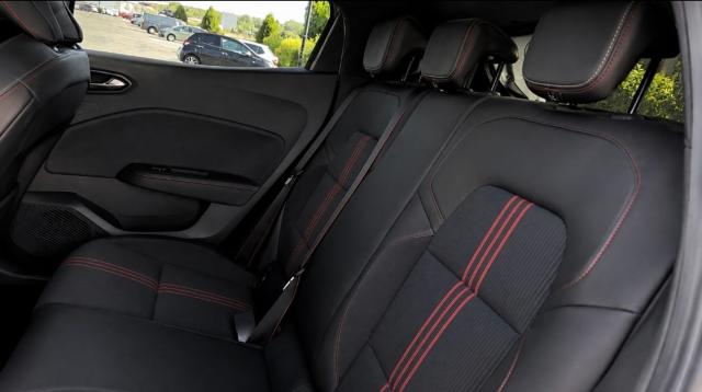 Renault Clio image 6