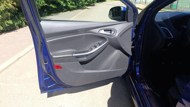 Ford Focus image 2