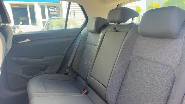 Volkswagen Golf image 8