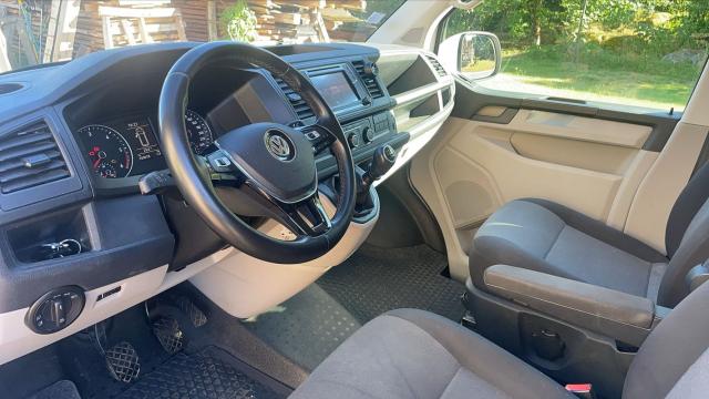 Volkswagen Transporter image 2