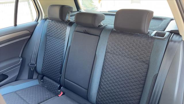 Volkswagen Golf image 7