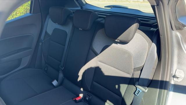 Renault Clio image 9