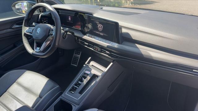 Volkswagen Golf image 9