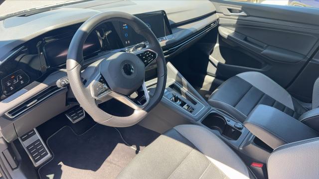 Volkswagen Golf image 6