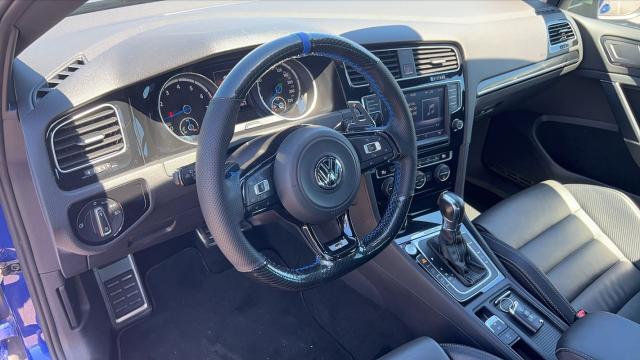 Volkswagen Golf image 6