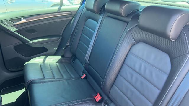 Volkswagen Golf image 9