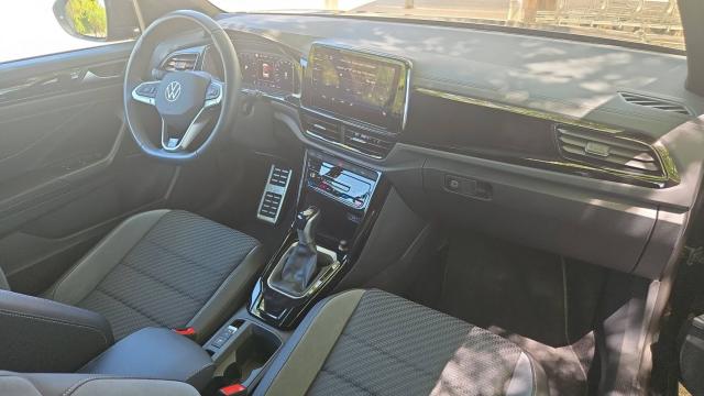 Volkswagen T-Roc image 8