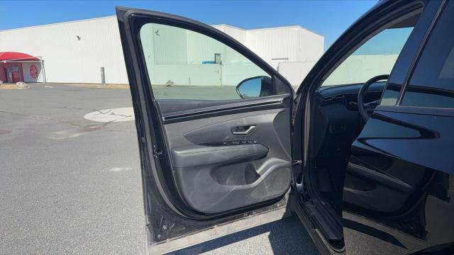 Hyundai Tucson image 2