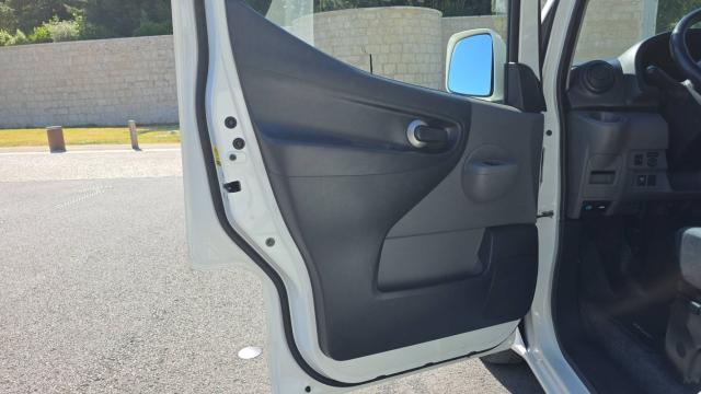 Nissan E-Nv200 image 4