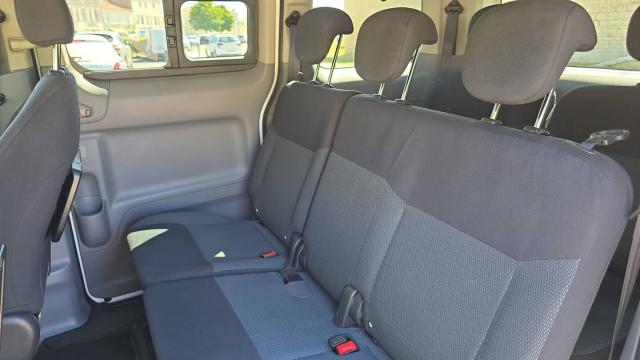 Nissan E-Nv200 image 9