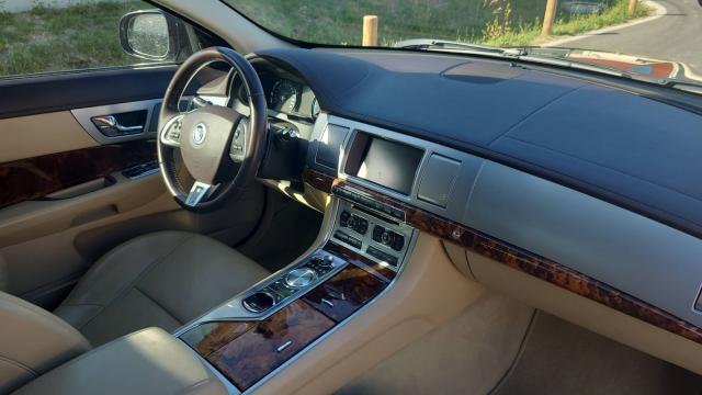 Jaguar Xf image 3