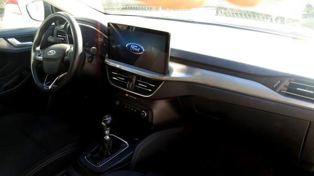 Ford Focus image 8