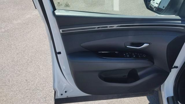 Hyundai Tucson image 3