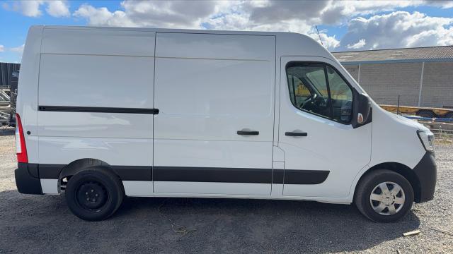 Renault Master image 6