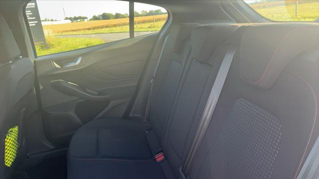 Ford Focus image 7