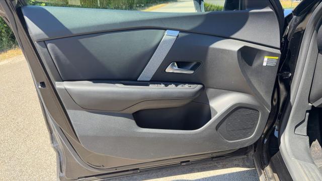 Citroen C4 image 2