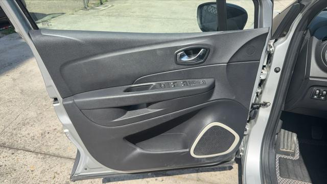 Renault Captur image 8
