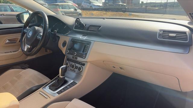 Volkswagen Passat Cc image 1