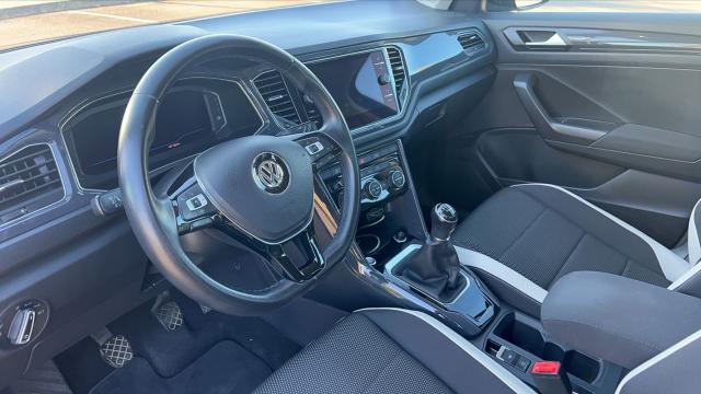 Volkswagen T-Roc image 7