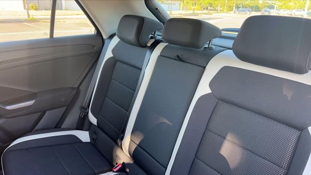 Volkswagen T-Roc image 6