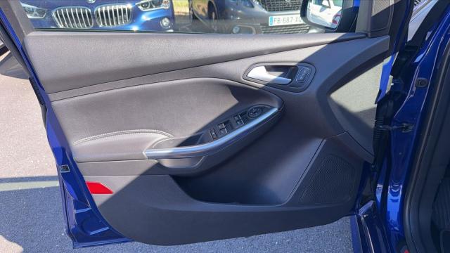 Ford Focus image 6