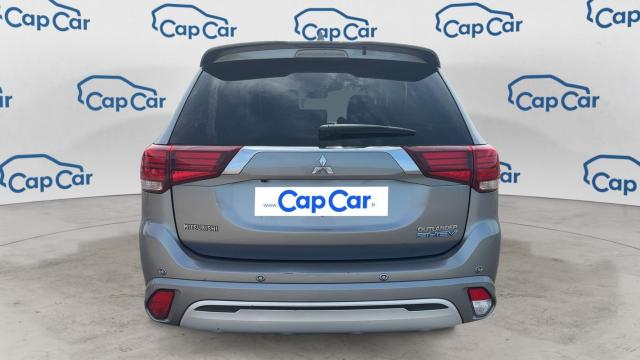 Mitsubishi Outlander image 5