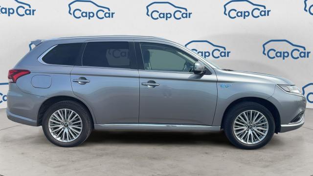 Mitsubishi Outlander image 4