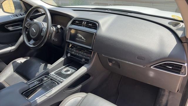 Jaguar F-Pace image 2