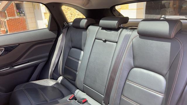 Jaguar F-Pace image 4