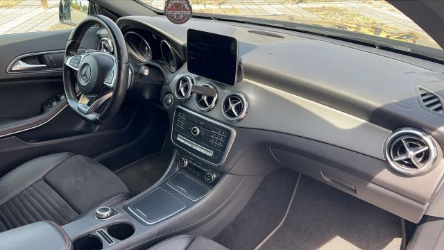 Mercedes Benz Gla image 3