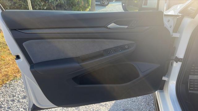 Volkswagen Golf image 7